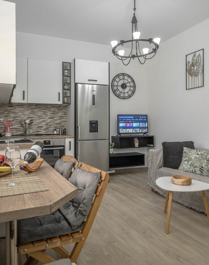 Apartment 5